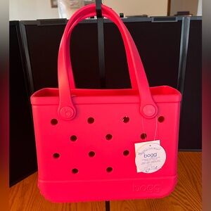 Itty Bitty Bogg Bag in Bright Pink